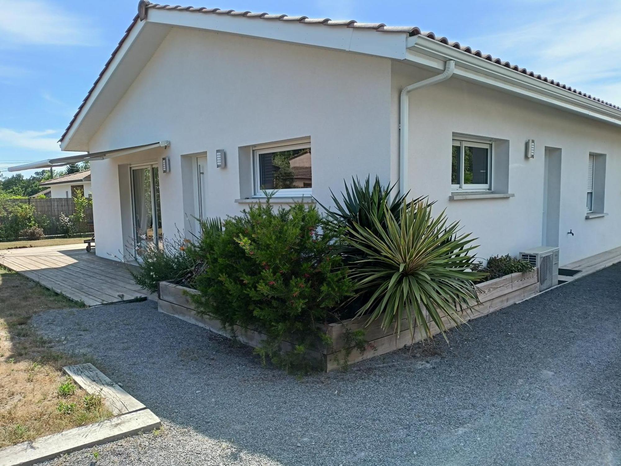 Chez Steph Villa Salles  Exterior photo